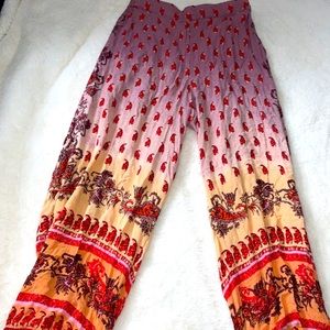 Medium stretchy summer Capri pants